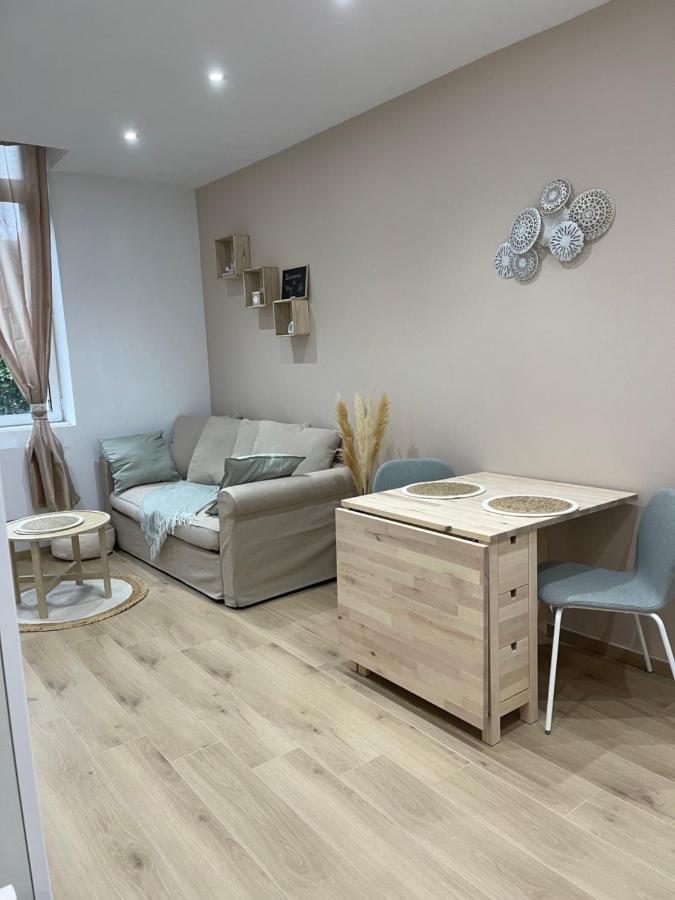 Adelyna Cosy Apartment Vichy Luaran gambar